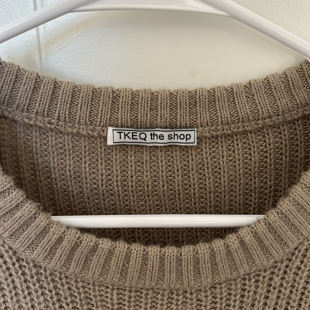 TKEQ knit sweater - Picture 2 of 5